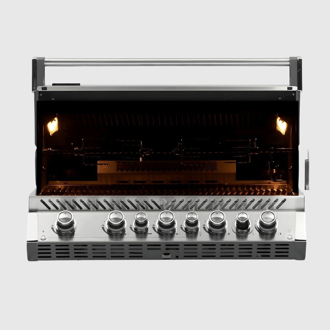 PRO™ 665 Propane Gas Grill with Infrared Rear Burner